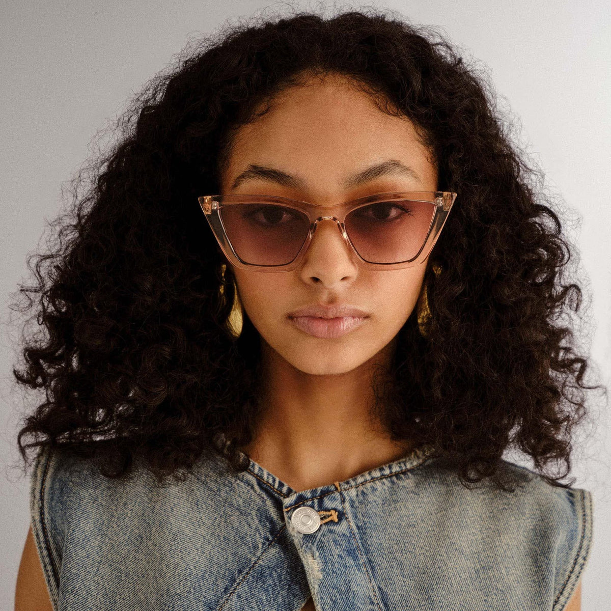 Le Specs Velodrome Sunglasses | capsule woman display picture 3