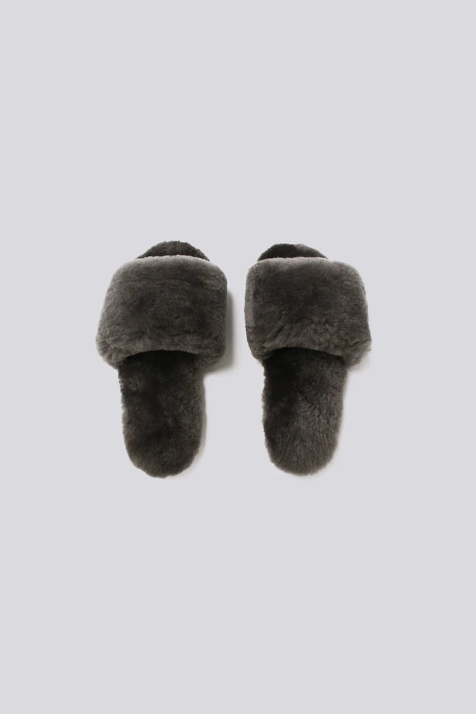 Pissenlit Sheepskin Fuzzy Slippers