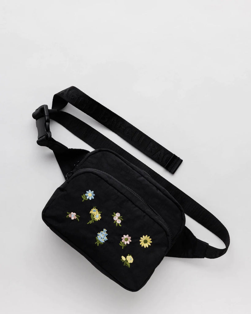 Baggu Fanny Pack capsule woman